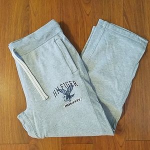 Grey Tommy sweatpants